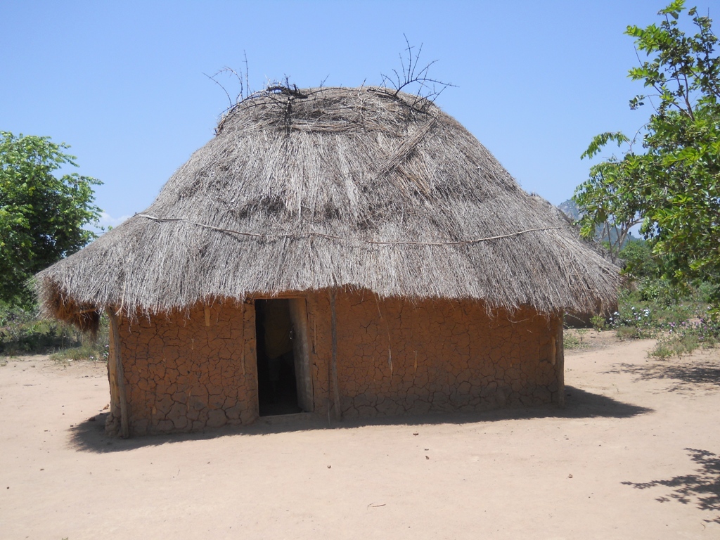 Capanna presso Cubal - Hut near Cubal